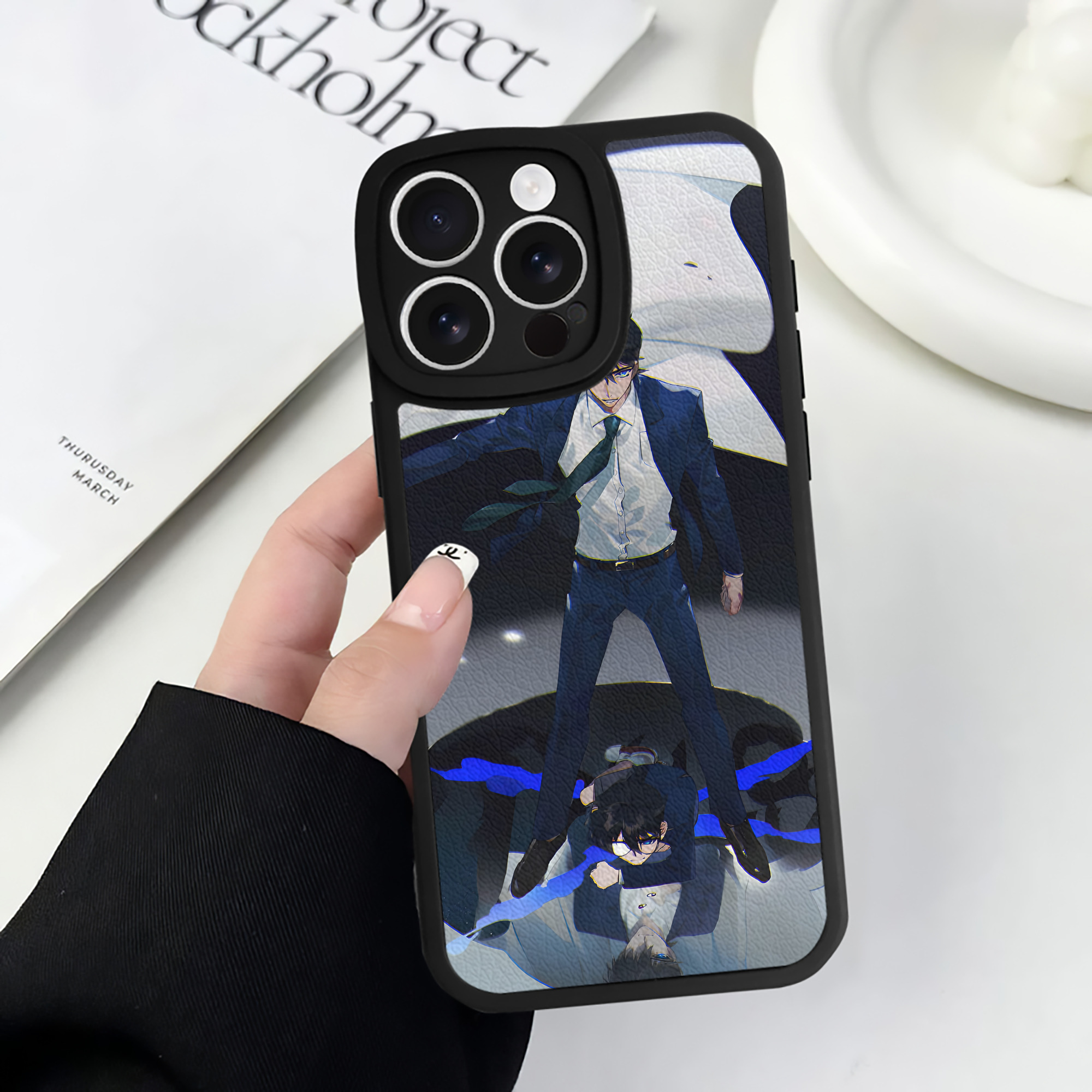 （画像用） 名探偵コナン Detective Conan 【iPhone 16シリーズ対応】シリコンスマホケース（レザー調） 材質：シリコン